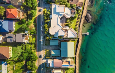 The Holiday Home Booking Checklist Guests Actually Need