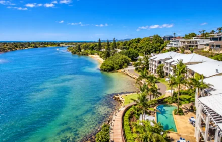 A Holiday Home or Hotel Room: Which Gives You More Space?